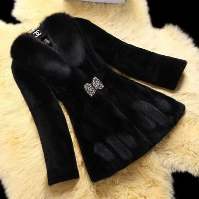 Luxurious Mid-Length Mother Coat with Fox Fur Collar-10